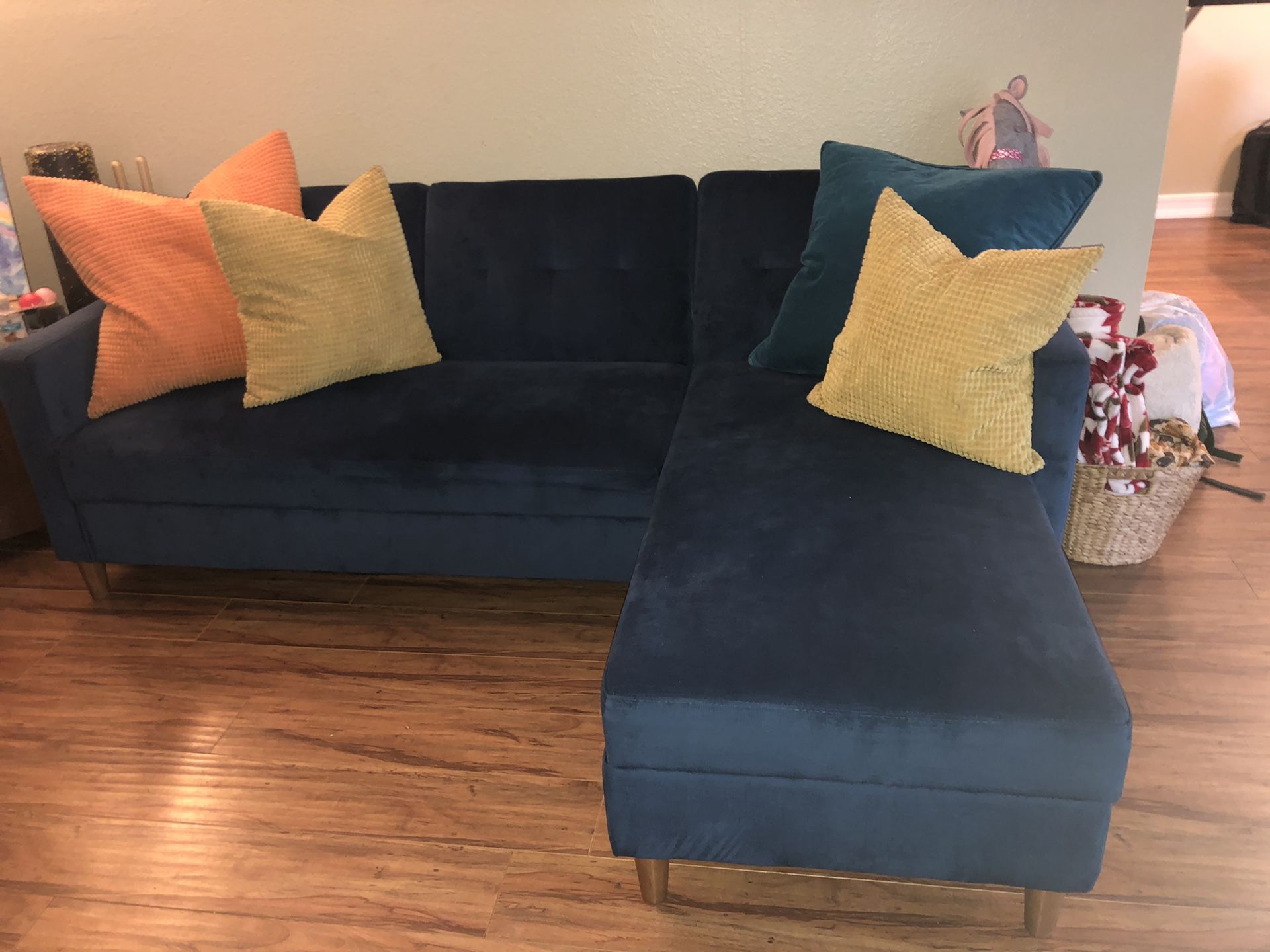 Hephzibah Reversible Sleeper Sectional