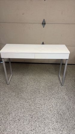 White Modern Desk with 2 Drawers – 47” Wide