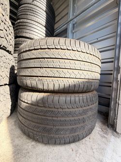 295/40/20 Michelin Latitude Tour HP 70%+ Tread (2)