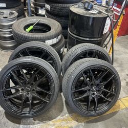 Venom Wheels and Tires