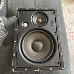 Klipsch In-wall Speaker Set