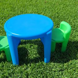Tittle Tikes Kids Table And 2 Chairs