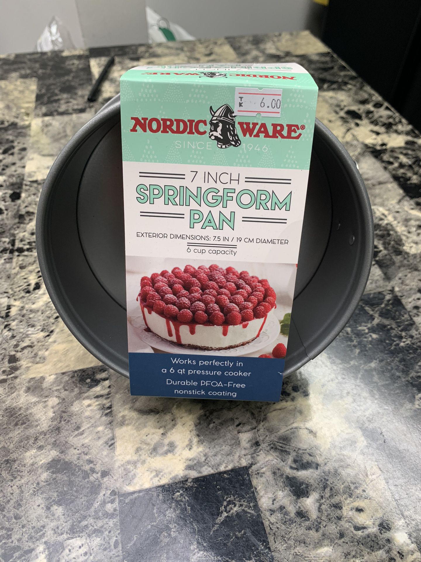 Nordic Ware 7inch Spring Form Pan for Sale in Pumpkin Center, CA