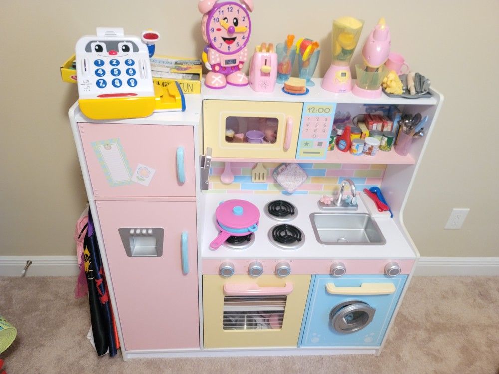 Kidkraft Deluxe Kitchen Set