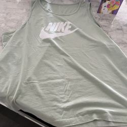 Nike Dri-Fit Men’s 2XL Green Sleeveless T Shirt 