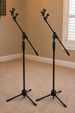 2 Cahaya Mic Stands