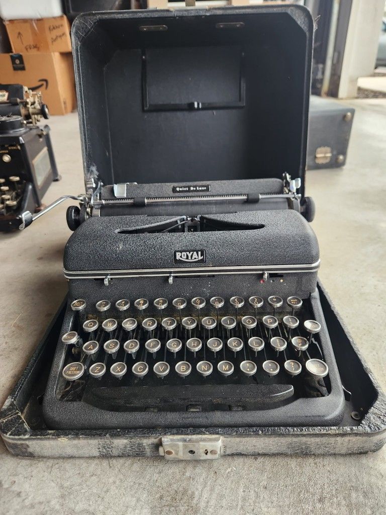 Antique Typewriter