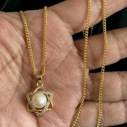 24” Star Pearl Necklace 