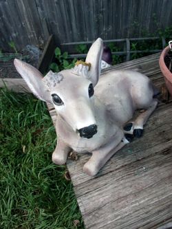 Garden decor deer. family