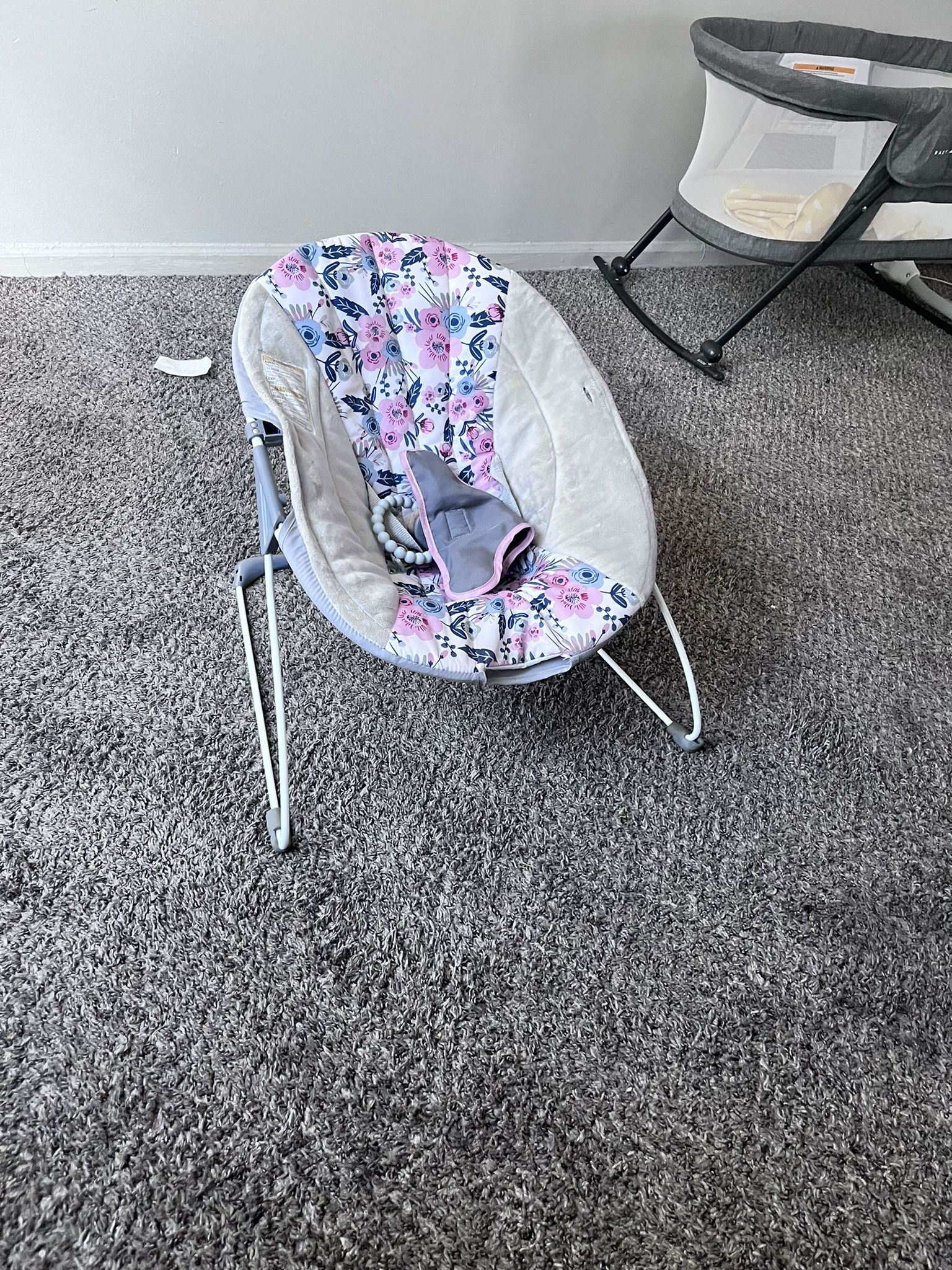 Automatic baby bouncer