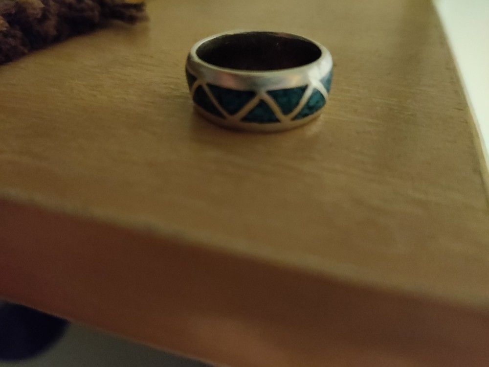 Guinue Turquoise Ring