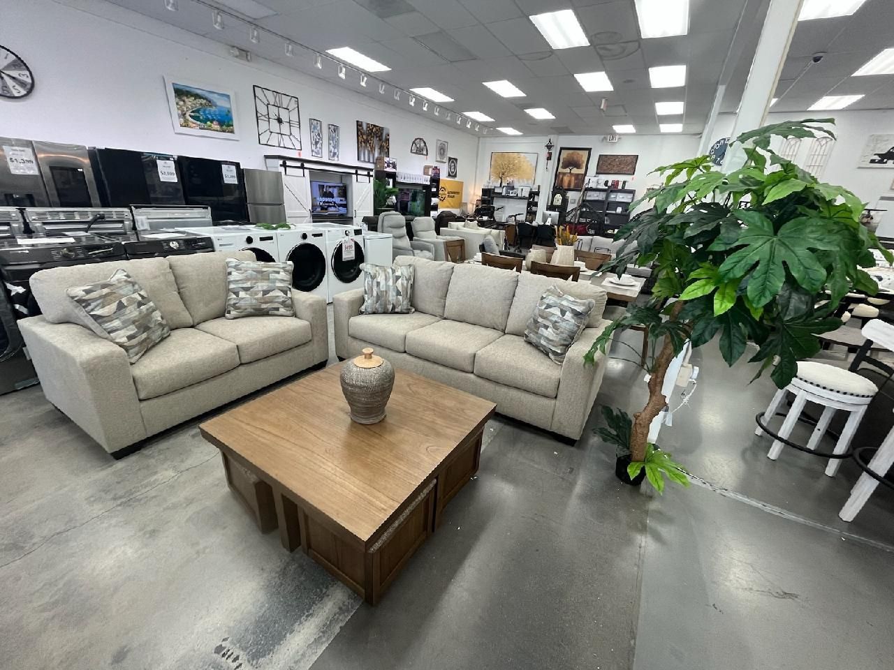 SOFA SET W QUEEN SIZE SLEEPER