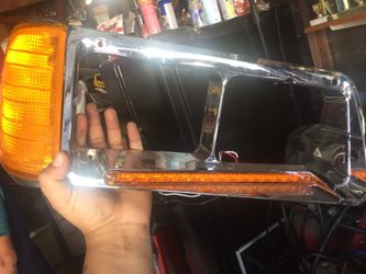 1998 Freightliner FLD 120 Headlight Housing