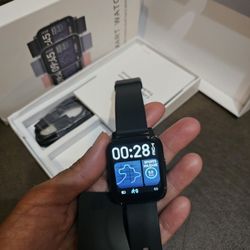 Smart Watch Large Screen Heart Rate Bracelet, Smart Watch For Andeoid, NEW IN A BOX.

COLOR: Black, swipe pictures to see other details