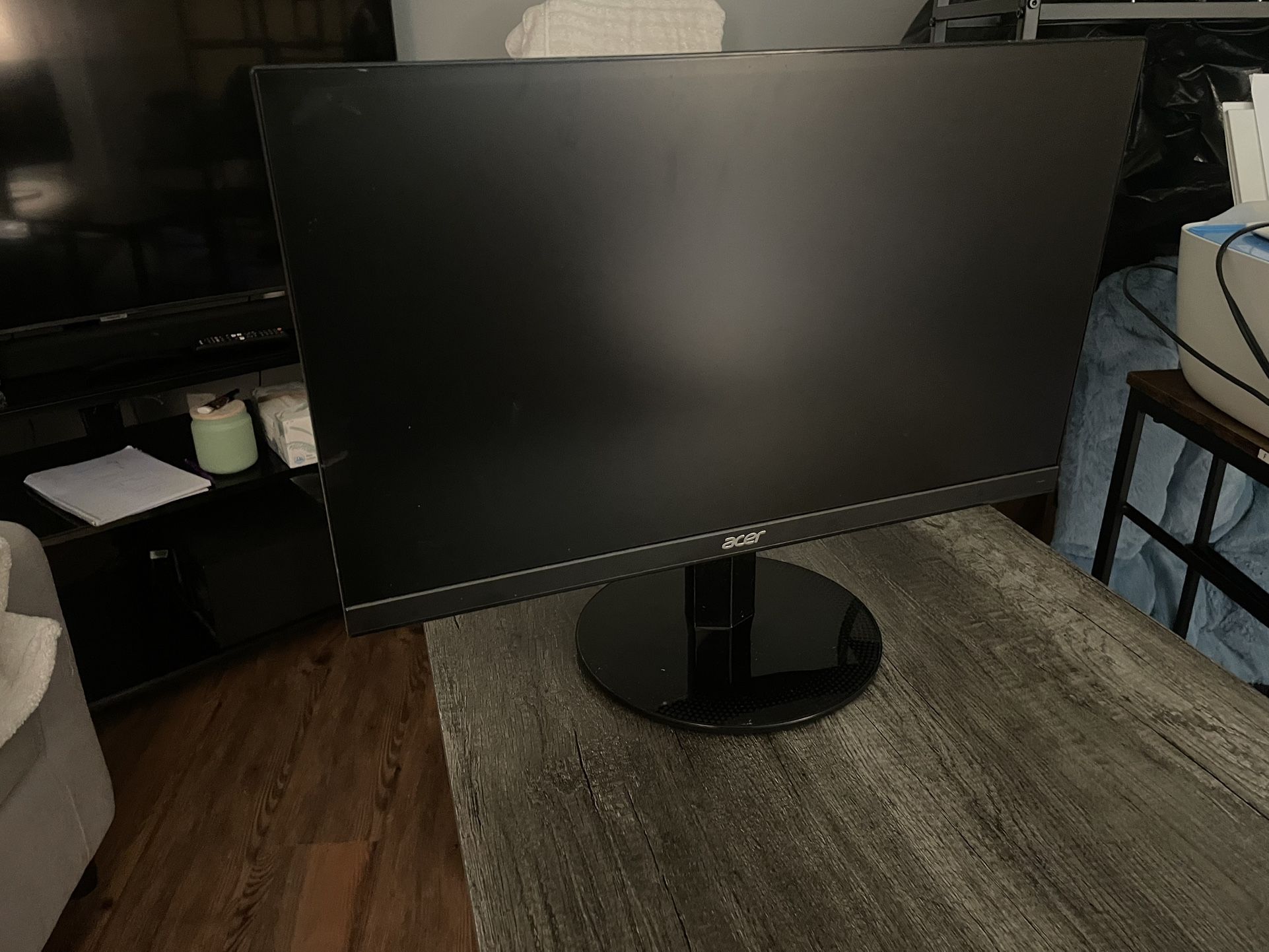 24 inch Monitor