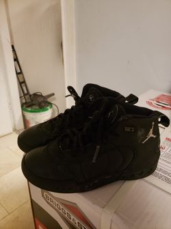 Blacks boys jordan size 12c