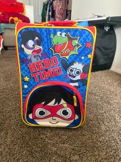Luggage Ryan world