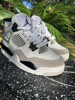 Retro 4 Military black