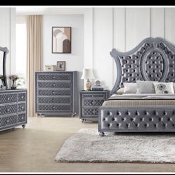King Size 4pcs Bedroom Set In Sale New 