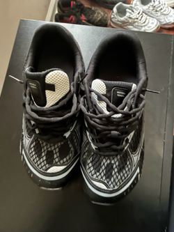 Bottega Veneta Orbit low-top sneakers in black and silver