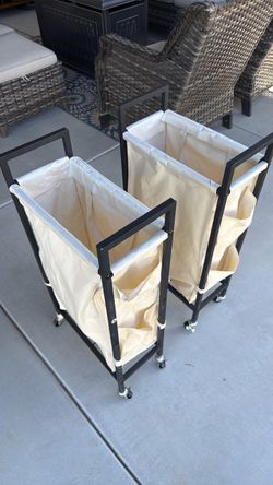 Laundry basket with wheels