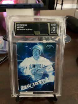 2017 Topps Fire #F5 Fired Up Blue Chip Mike Trout. Gem. Mint 10.
