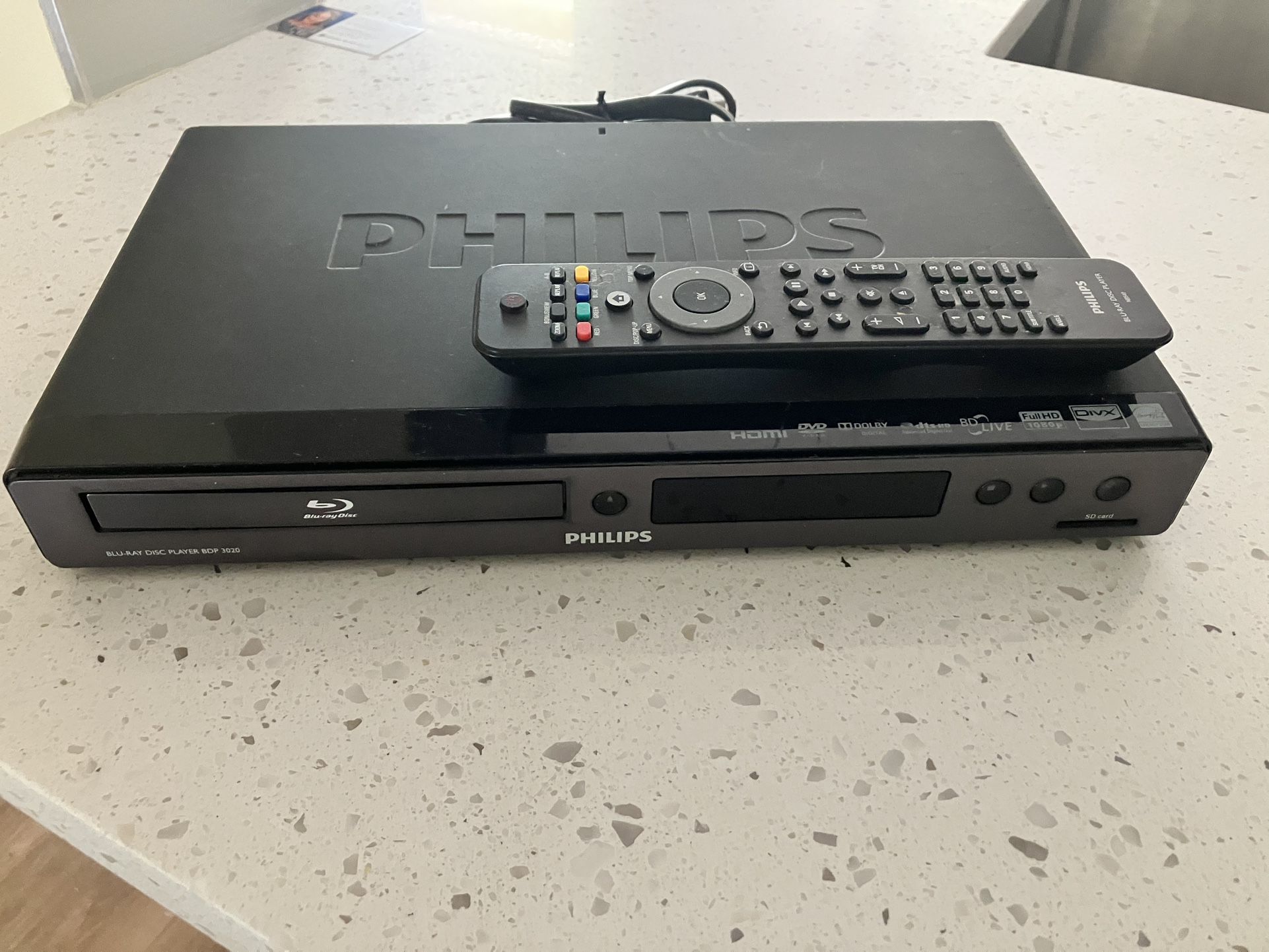 Philips Blueray Player DVDs HDMI with Remote Moving Sale !