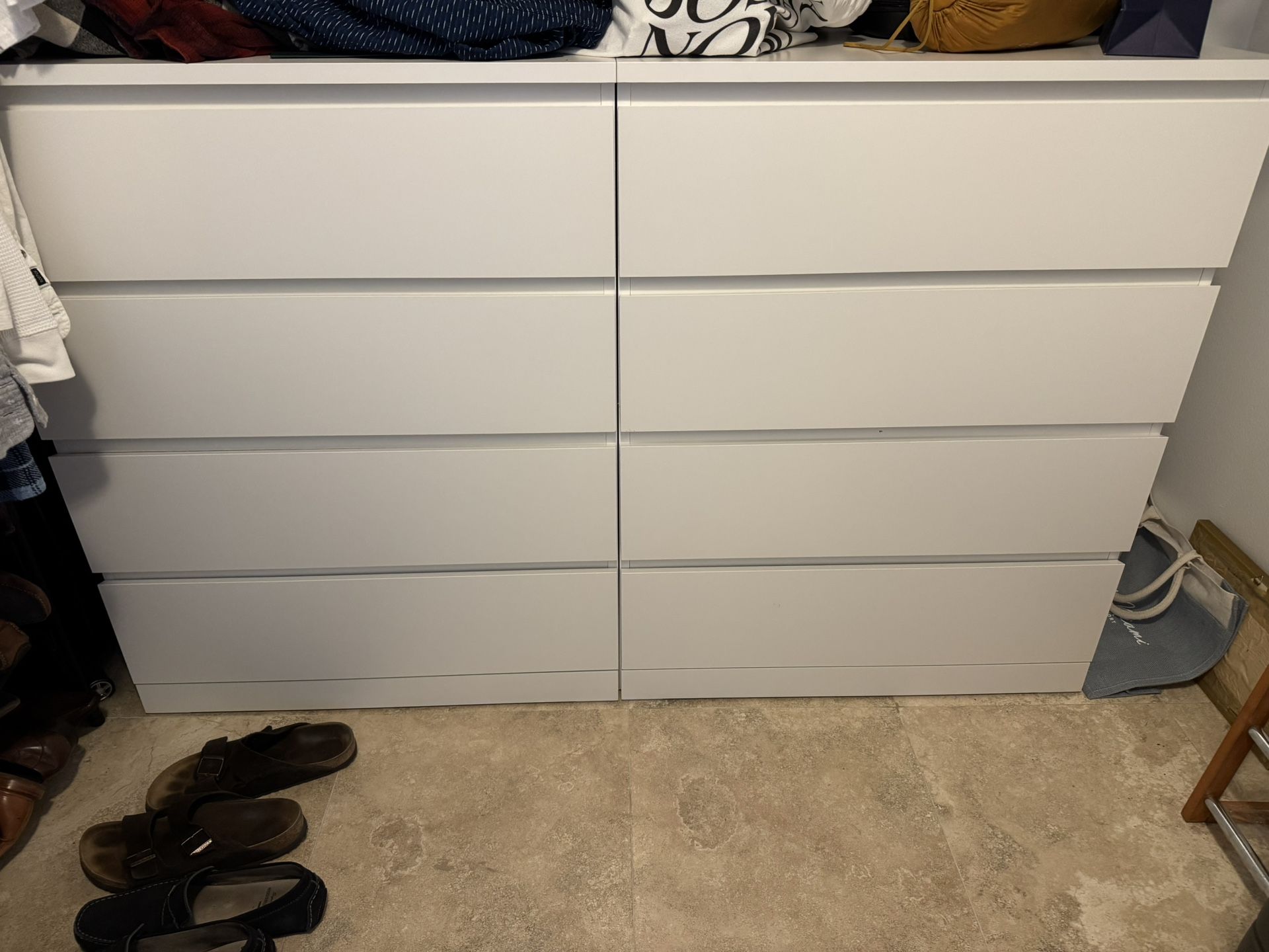 2 Dressers