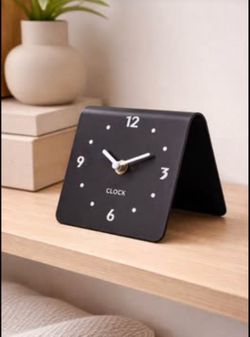 Minimalist Table Clock – Silent Movement