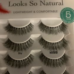 KISS Looks So Natural False Eyelashes,