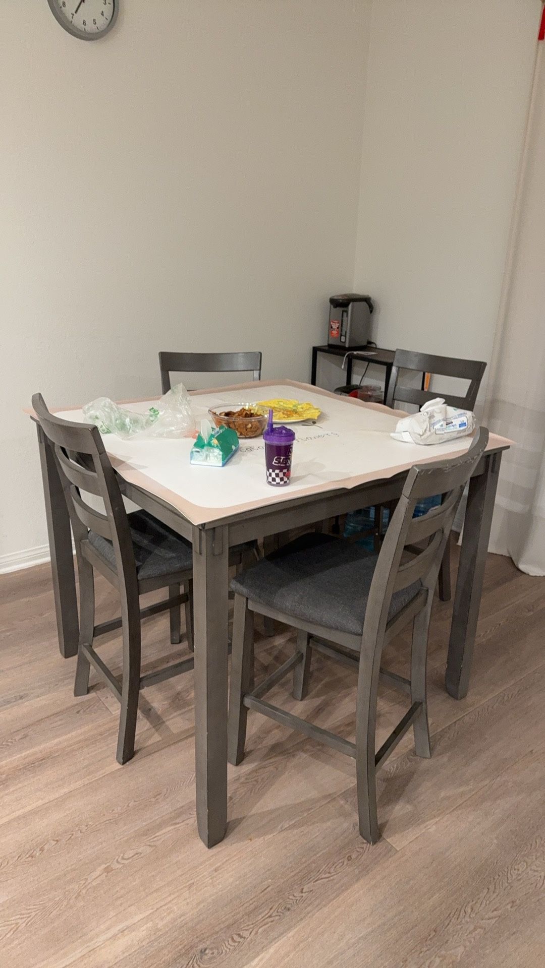 High-legged dining table