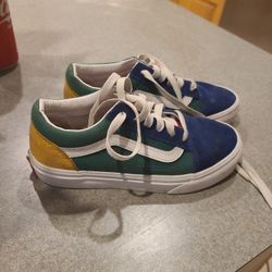 1.5 Vans