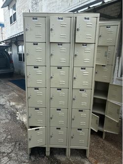 Storage locker