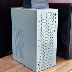 Custom Home&Office PLUS Computer. *Financing options Available with $50 Down!
***BUNDLE OPTIONS AVAILABLE***
-For $899.99 includes mouse, keyboard, mo