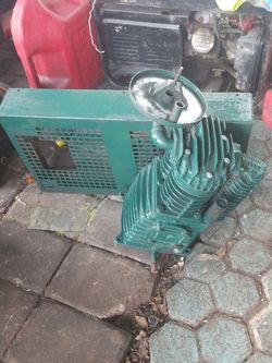 A.S.I.S 2 AIR COMPRESSOR PUMPS THEY NEEDS NEW OIL