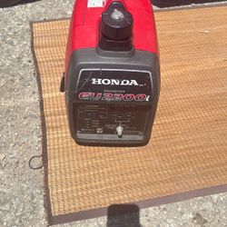 HONDA  INVERTER EU 2200 I
