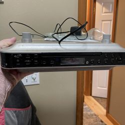 Bluetooth- Under Cupboards CD Player/radio
