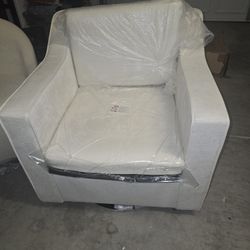 SWIVEL ARMCHAIR 