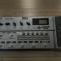 VOX Tonelab LE Valvetronix Multi-Effects Guitar Pedalboard