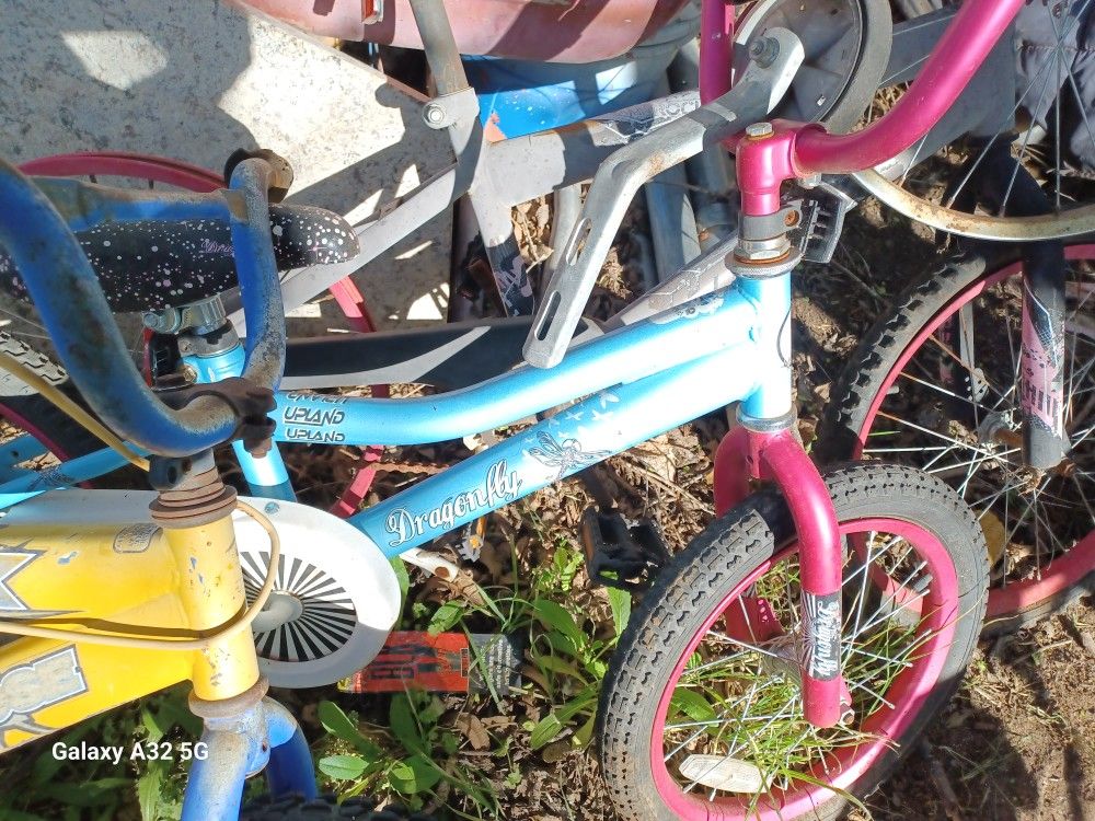 Kids Bikes Repair or Parts...