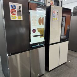 Samsung brand refrigerator, new with aesthetic details. 50%-75% off 
