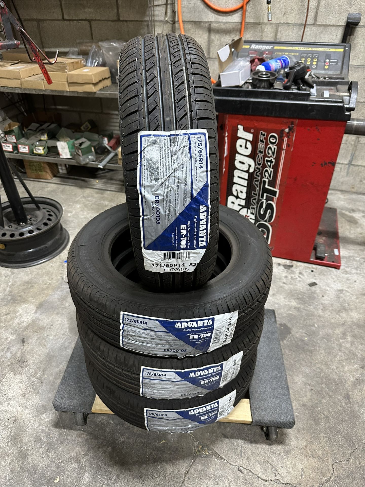 New Set Of (4) 175/65R14 Advanta ER-700 All Season Tires For Sale