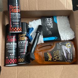 Motorcycle Wash and Chain Kit