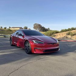 2022 Tesla Model S · Long Range Sedan 4D