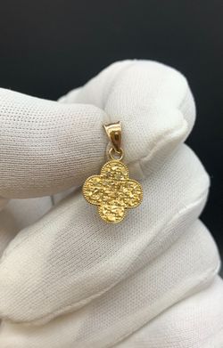 3/4" Gold pendant #35583