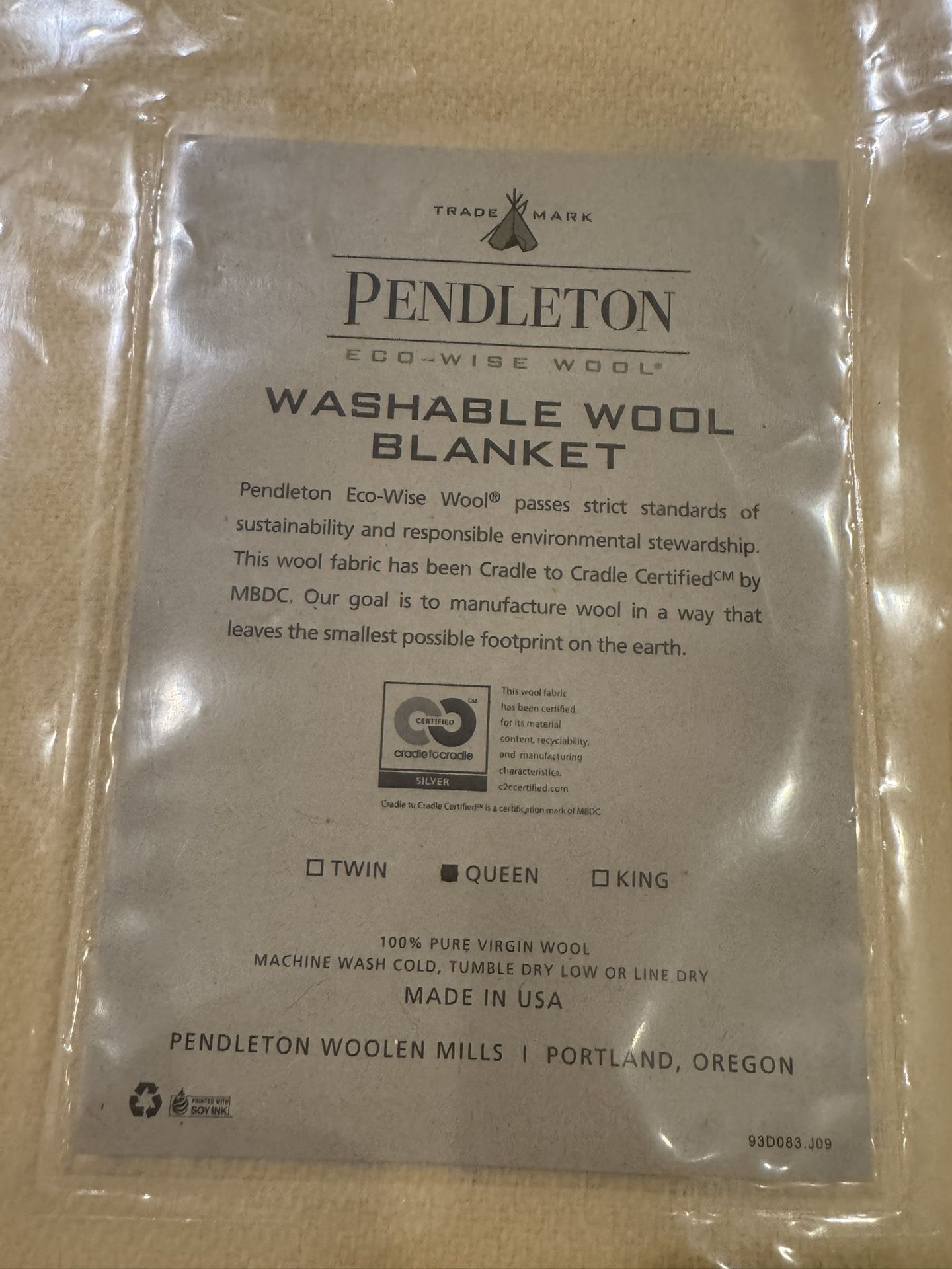 Pendleton Eco-Wise Wool Washable Blanket. Queen-90x96