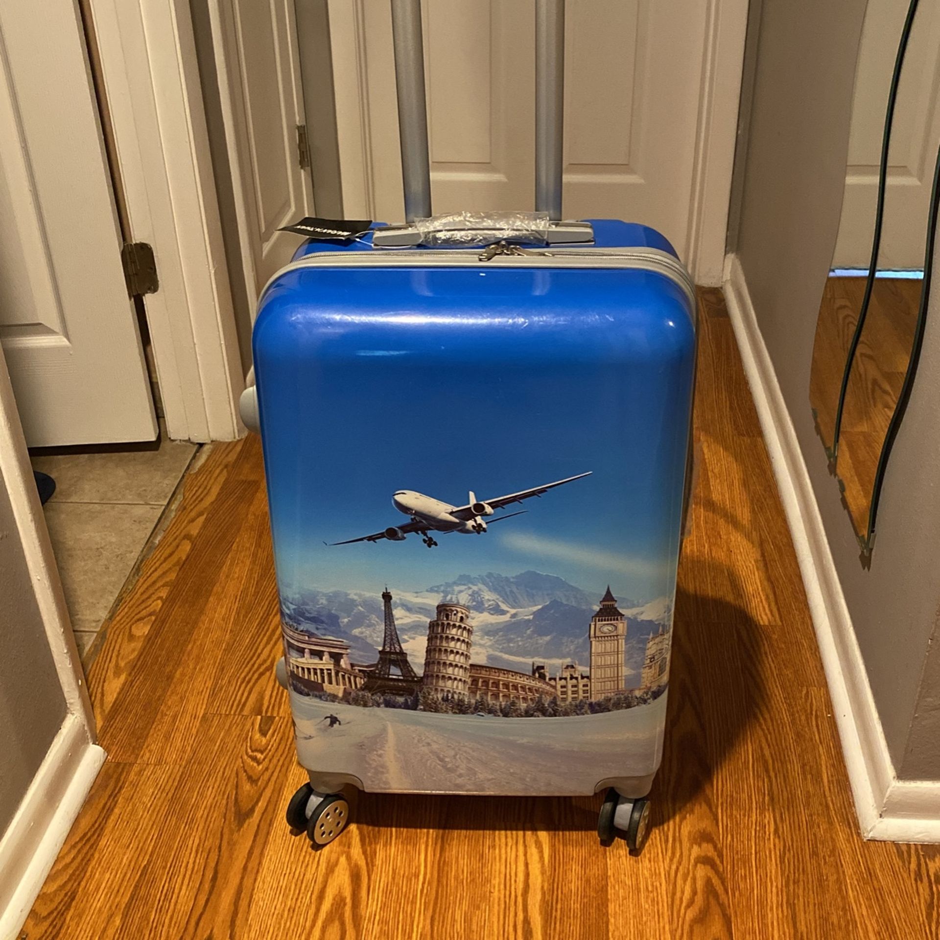 Ultra Light 4 wheel Suitcase 26x16x10
