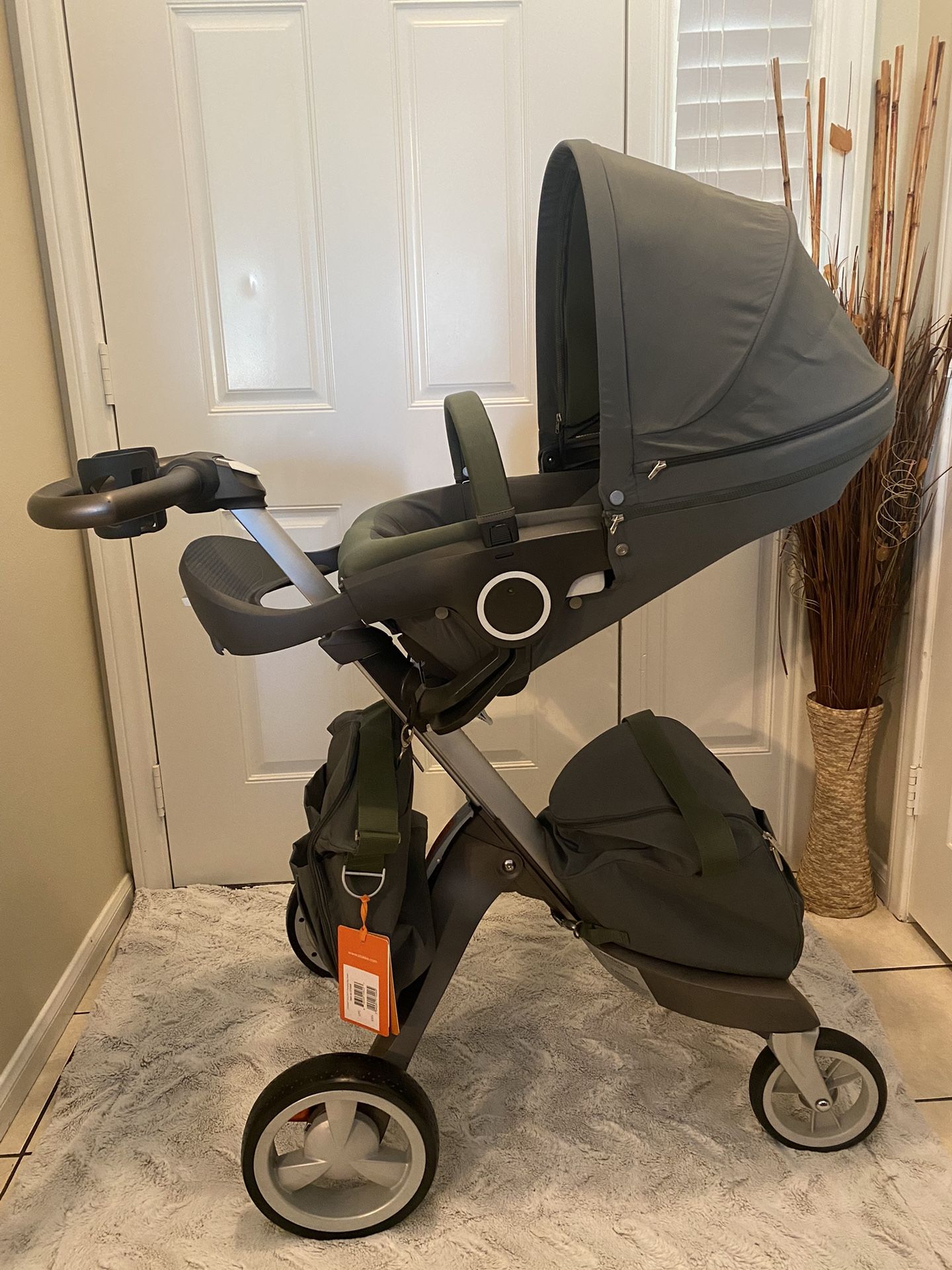 car seat base for britax Willow S Infant with Alpine Size:15-2SPD Small Guess red velvet _Free Shipping An additional base is