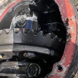 Rear ( Dana 35 ) And From ( Dana 30) Axle , 3.07 Radio Jeep 1989. 