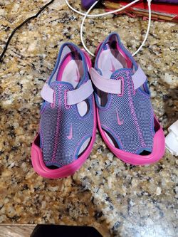 Girls nike shoes